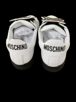 Moschino Sneakers 68856 with laces