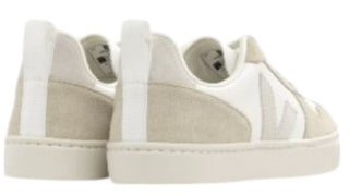 Veja Sneakers v 10 cx0703426cc with laces