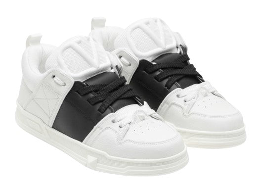 Valentino Garavani Sneakers WITH VLOGO SIGNATURE 1Y2S0F89 WITH LACE