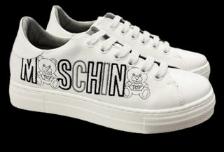 Moschino Sneakers 70202 with laces