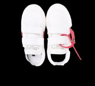 Off-White Vulcanized OBLA006F sneakers with tears