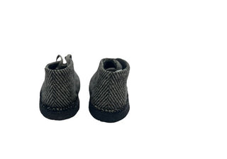 Eureka Stiefeletten 100 mit Schnürsenkeln