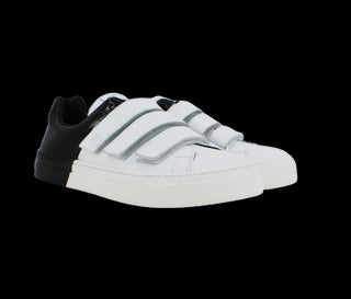 Balmain Sneakers 6o0566 with tears