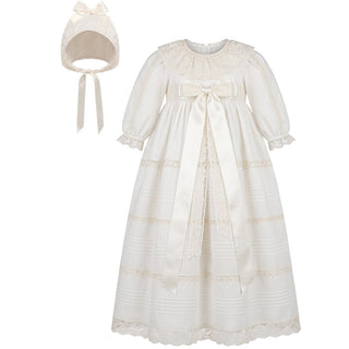 Ponto Por Ponto Veste Battesimale con pizzo valancienne 1/6573