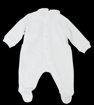 Der Eulen-Strampler a21tp276m wird auf der Rückseite befestigt